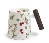 Becher Mirella mit Holzgriff, 0,4 l, Porzellan